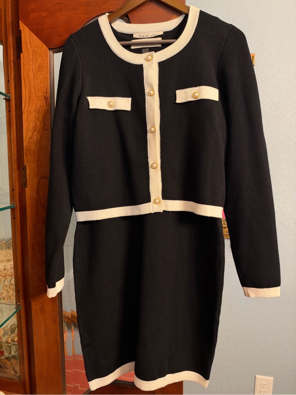 Taylor Black and Cream Cropped Knit Dress with Jacket with Gold Buttons Sz L